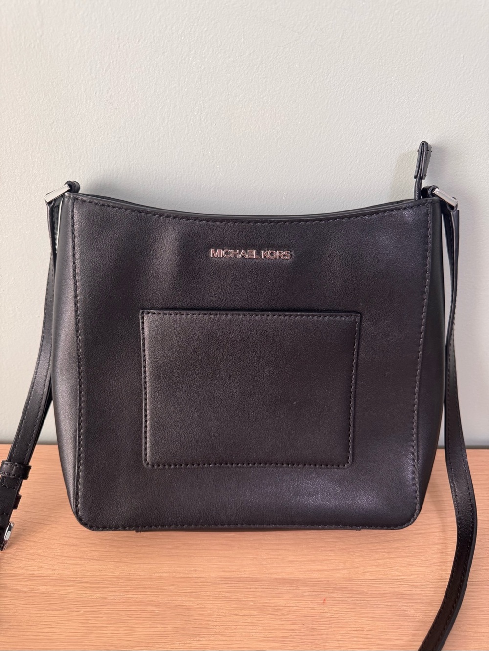 Michael Kors Gloria Pocket Stitched Black Leather Messenger Crossbody Bag